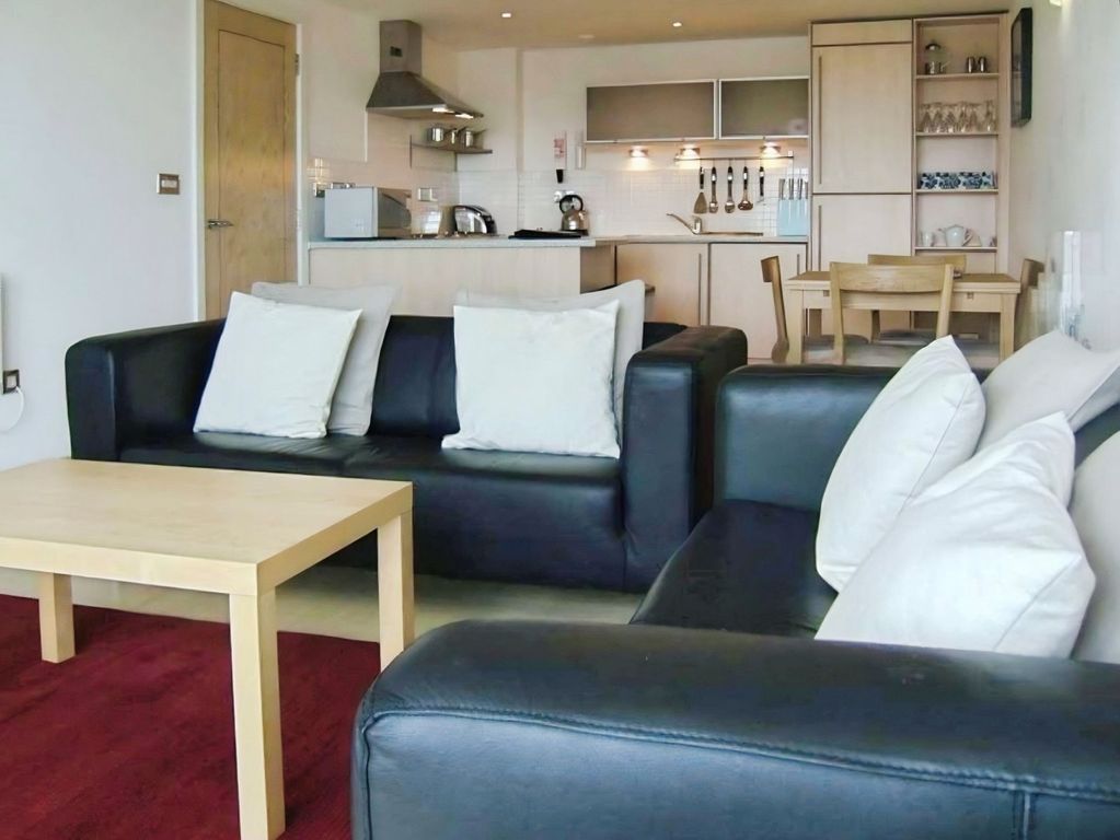 Property photo 2 of 6 Picture No. 11