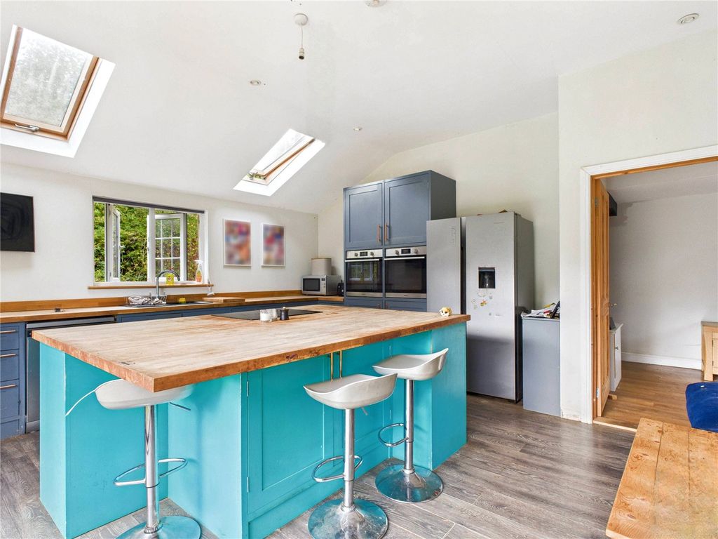 Property photo 2 of 10 Picture No. 03