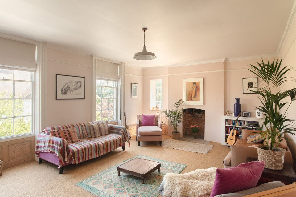 Property photo 1 of 25