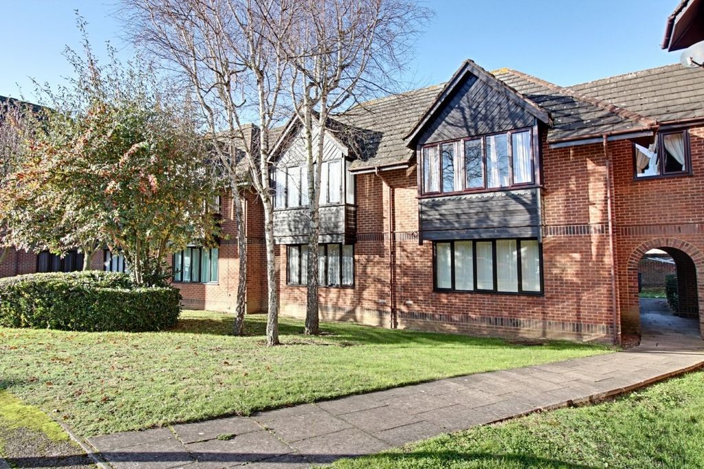 Property photo 1 of 5