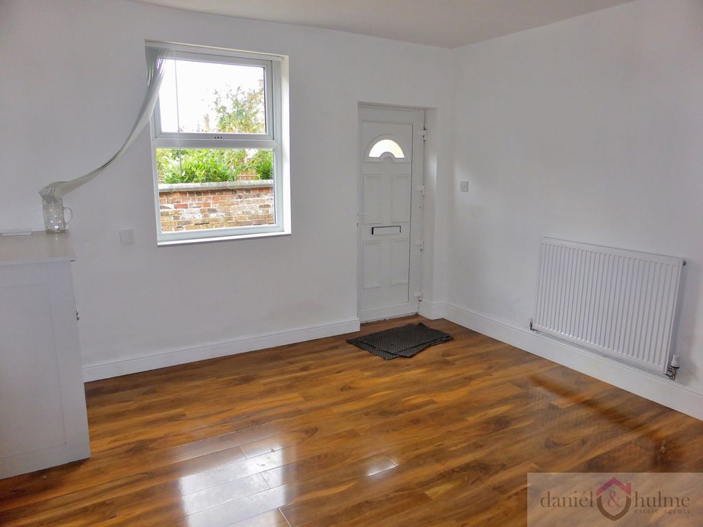 Property photo 3 of 10 Photo 6