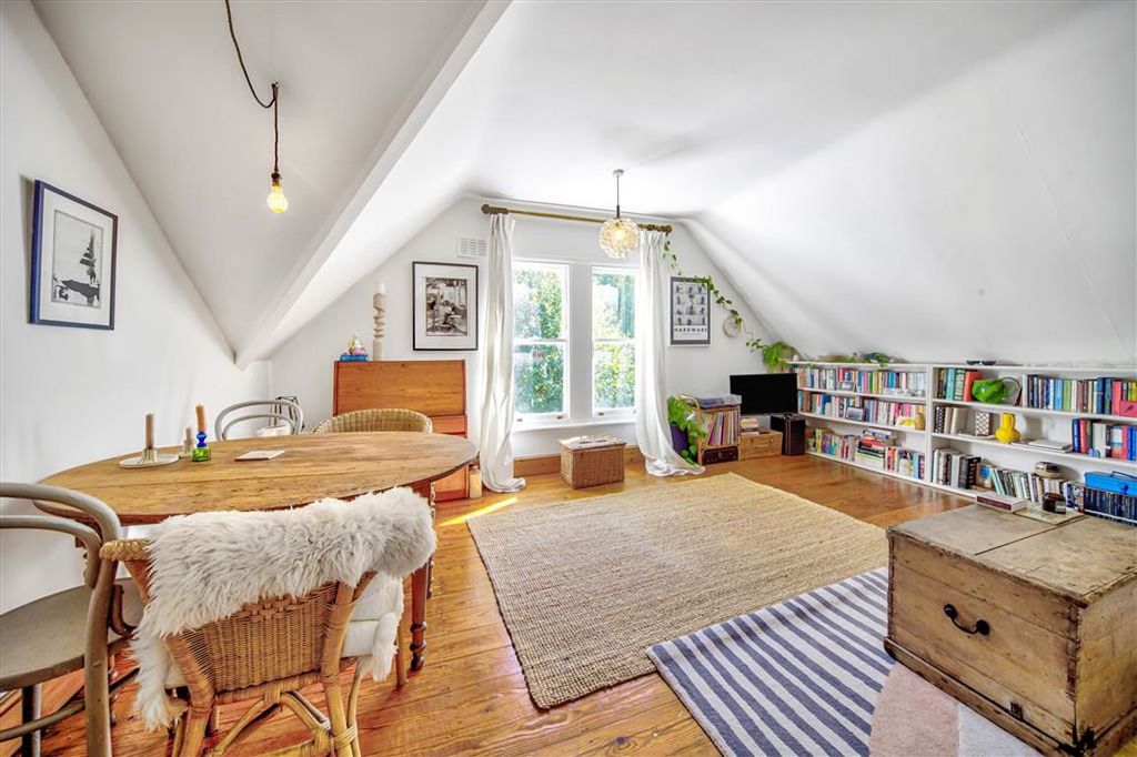 Property photo 2 of 5