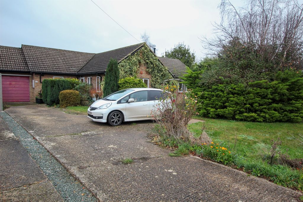 Property photo 2 of 10