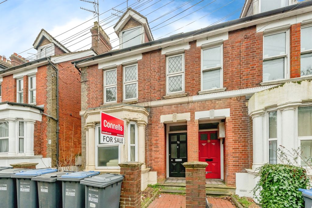 Property photo 1 of 6