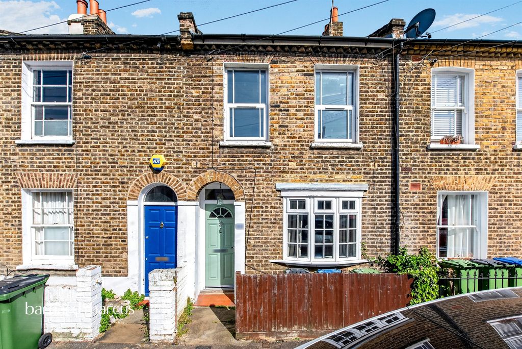 Property photo 1 of 13