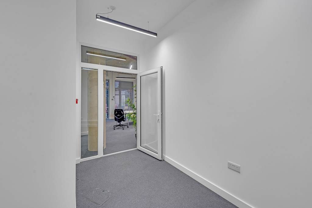 Property photo 2 of 3