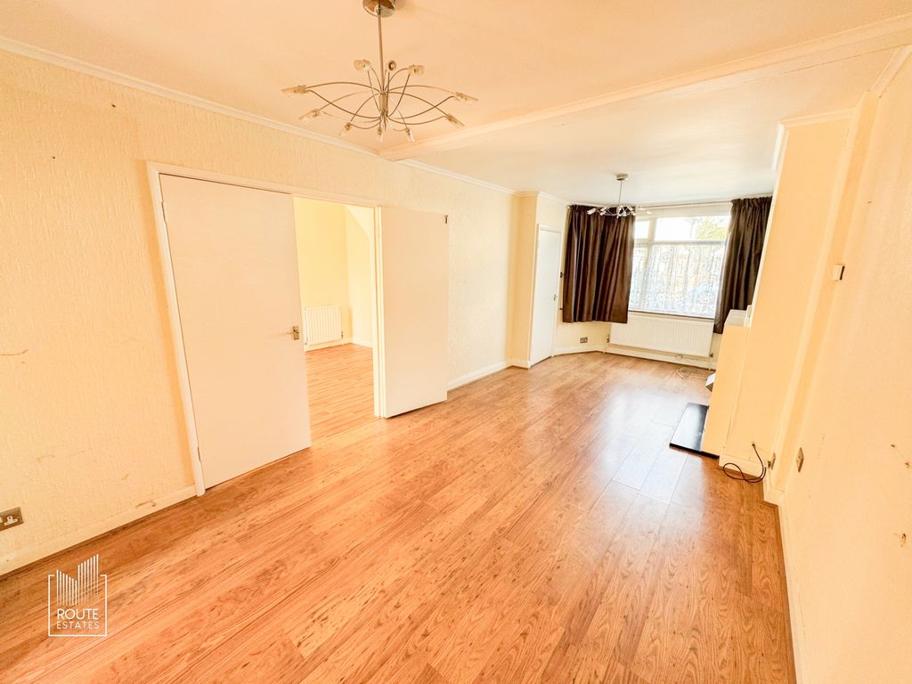 Property photo 2 of 13 Photo 9