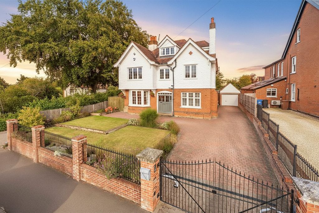 Property photo 1 of 24 Picture No. 63