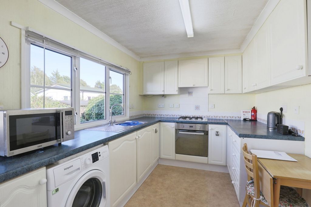 Property photo 3 of 17 Photo