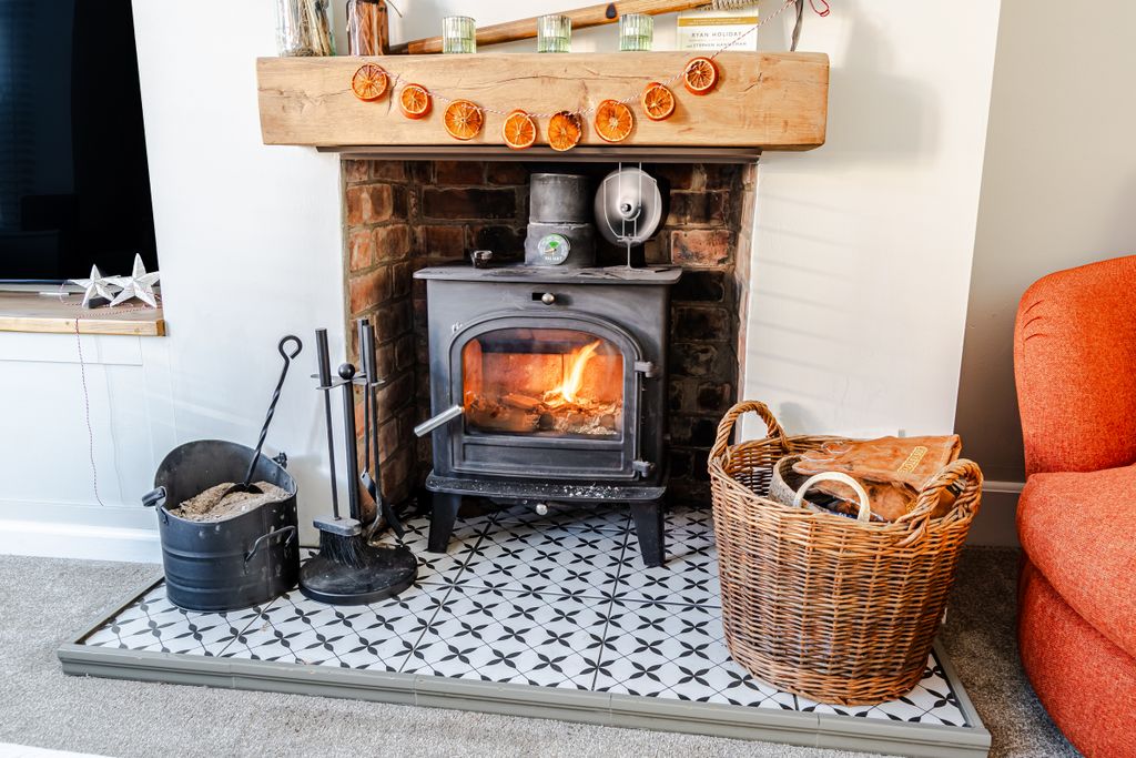 Property photo 3 of 30 Living4