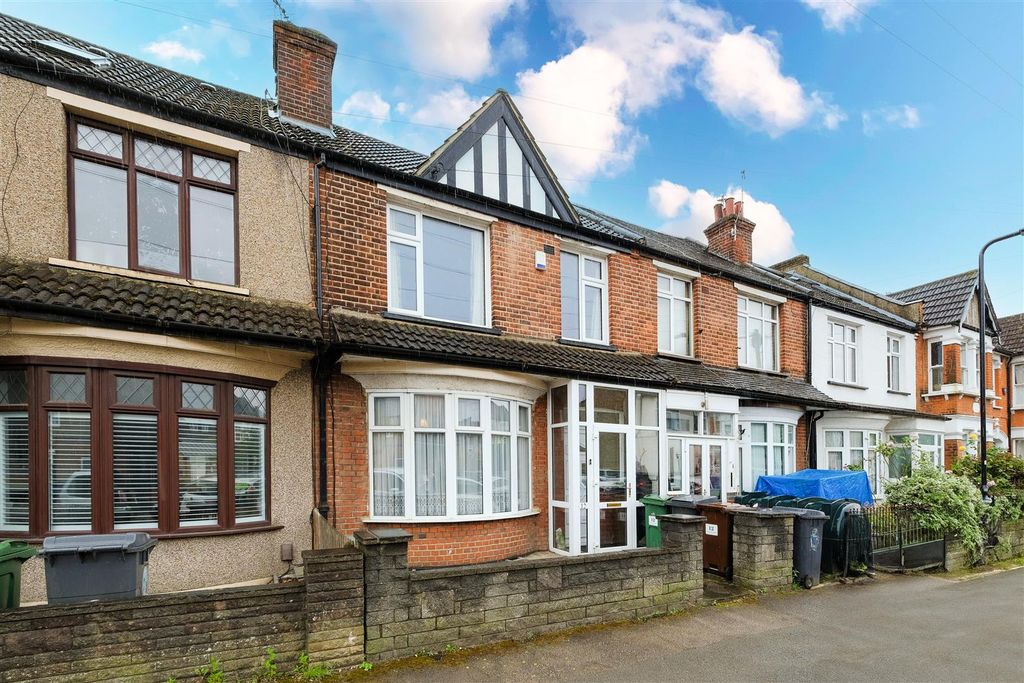 Property photo 1 of 19