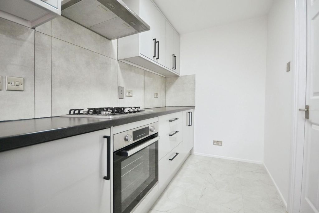 Property photo 2 of 8 1Fab640A-Dsc_0002.Jpg