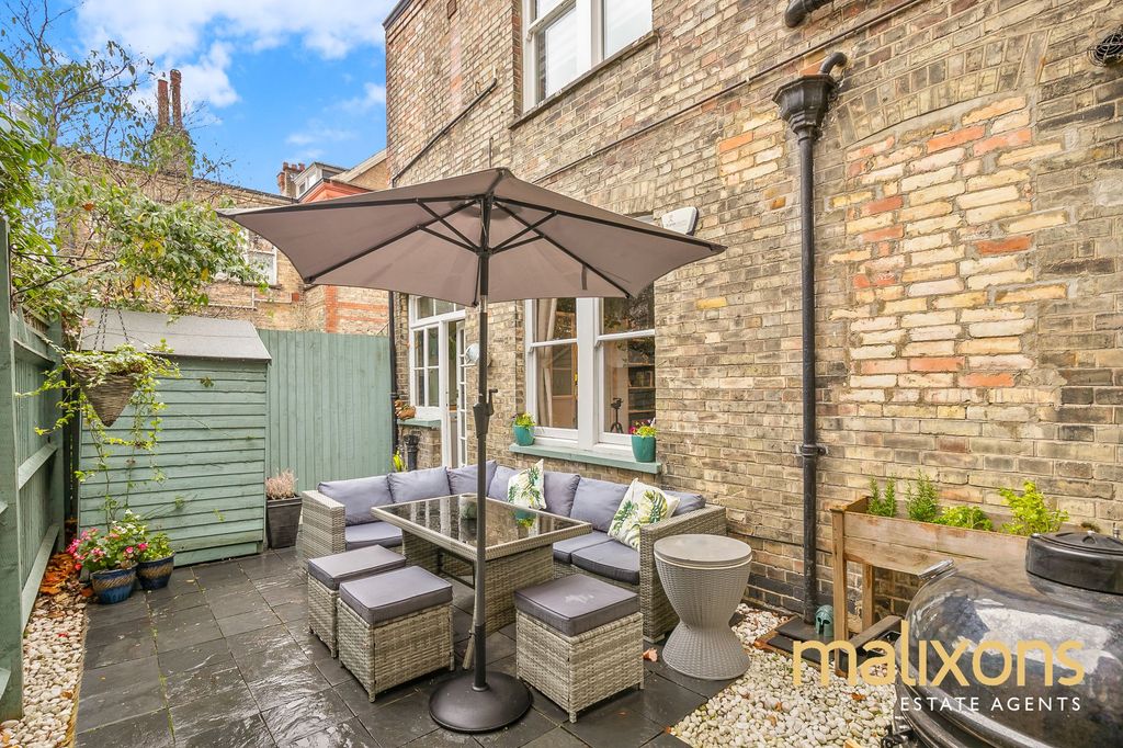 Property photo 3 of 9