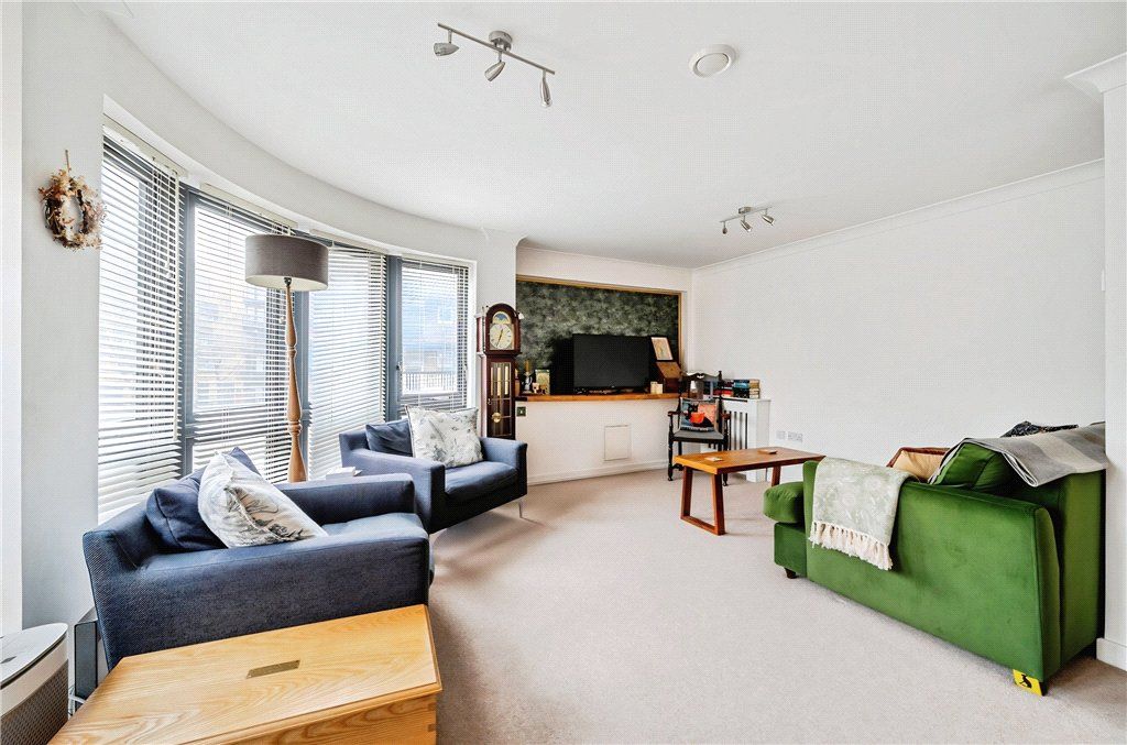 Property photo 3 of 11 Picture No. 02