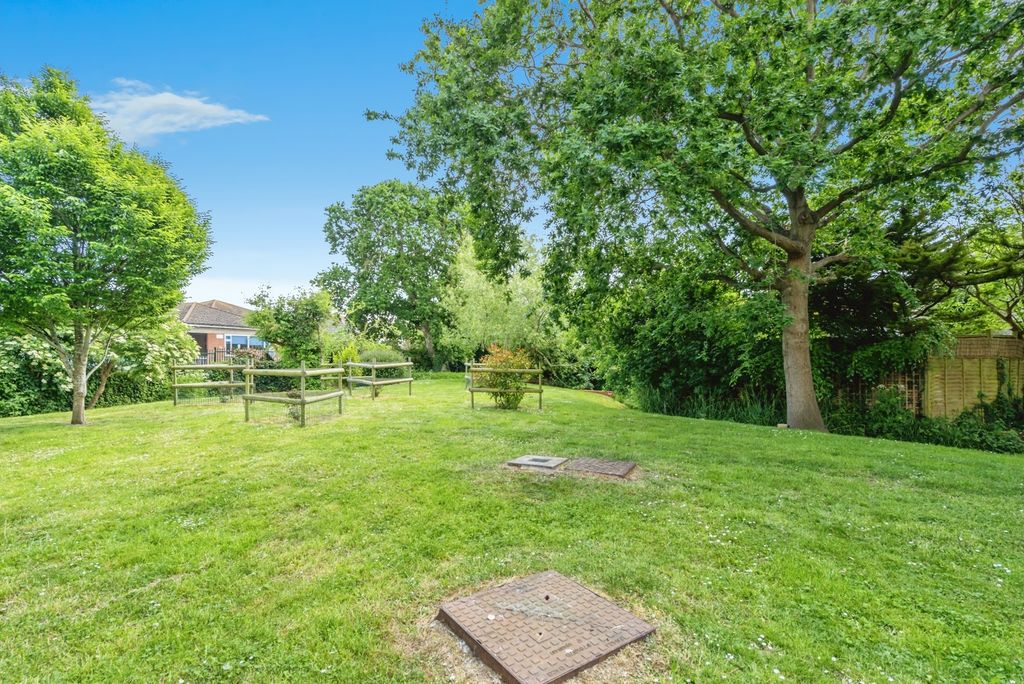Property photo 3 of 16 Photo