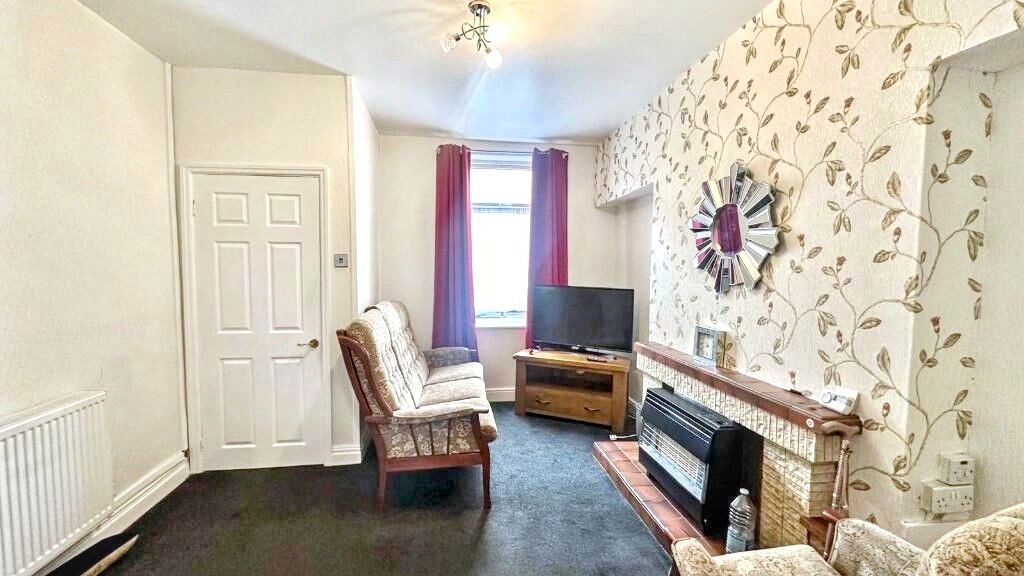 Property photo 3 of 6