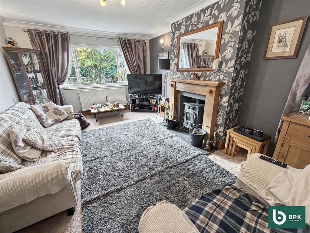 Property photo 2 of 19 Picture No. 01