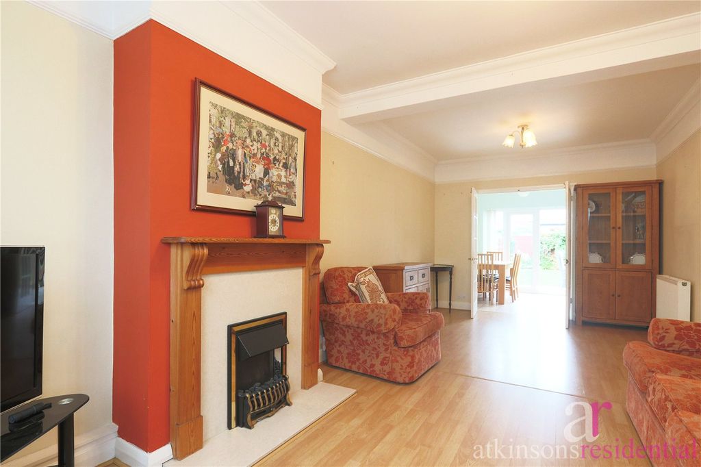 Property photo 3 of 19 Picture No. 10