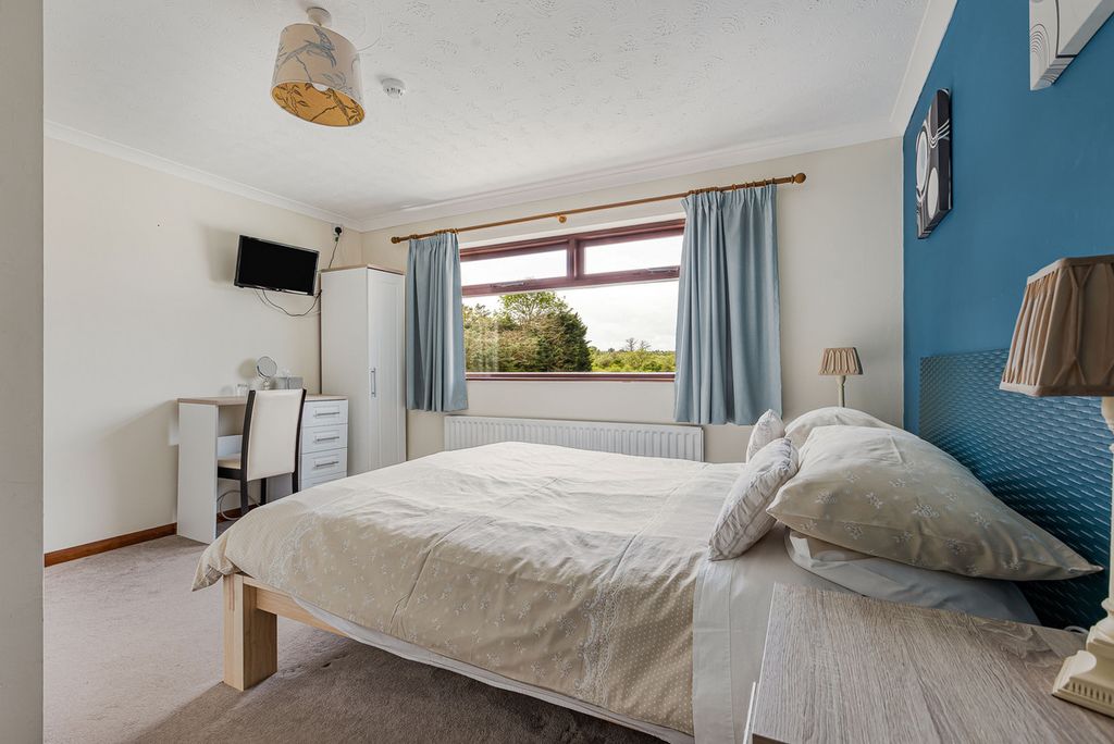 Additional image 25 of 5 bed detached house for saleEynsham Road, Botley OX2