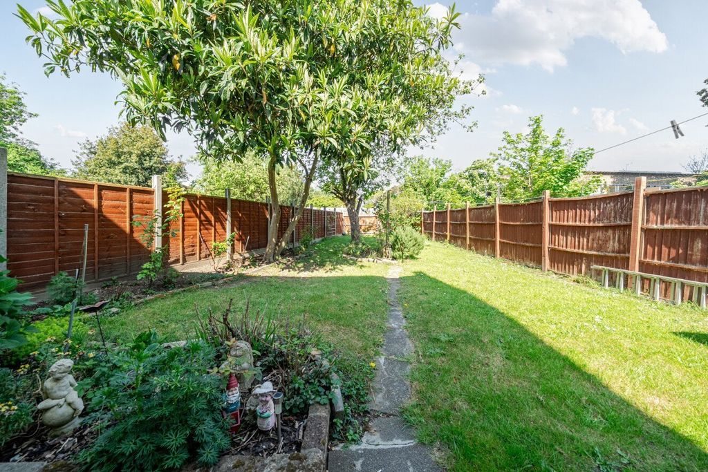 Property photo 1 of 12 Picture No. 11