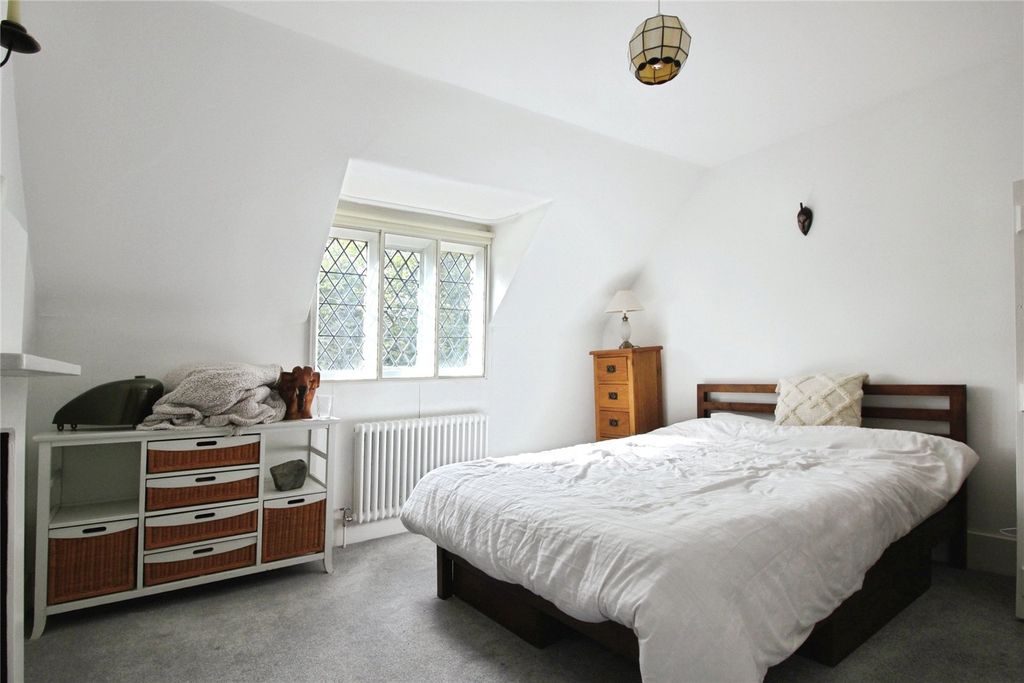 Property photo 3 of 7 Picture No. 27