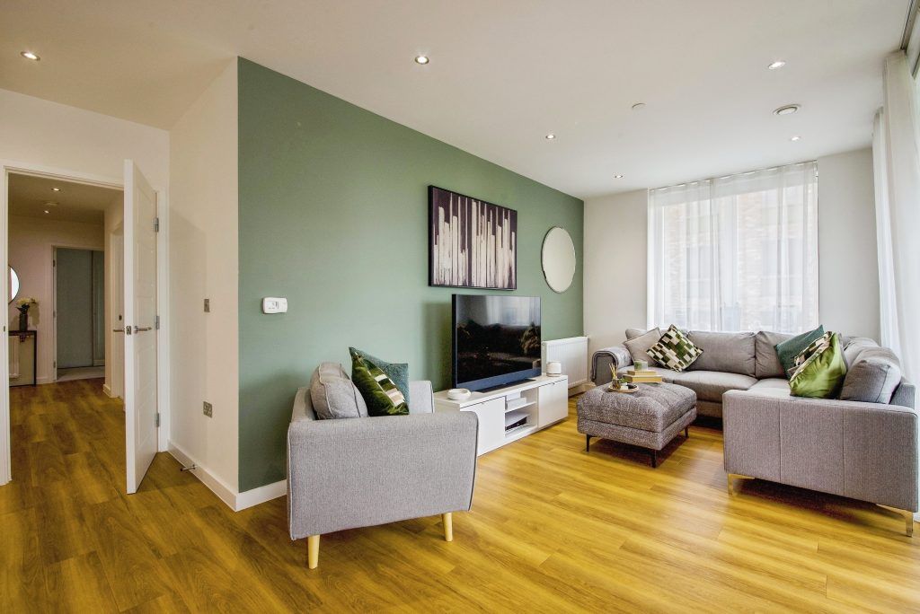 Property photo 2 of 17