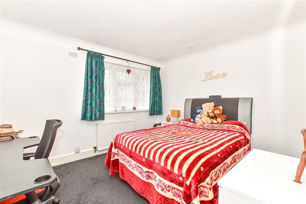 Property photo 1 of 10 Bedroom 1