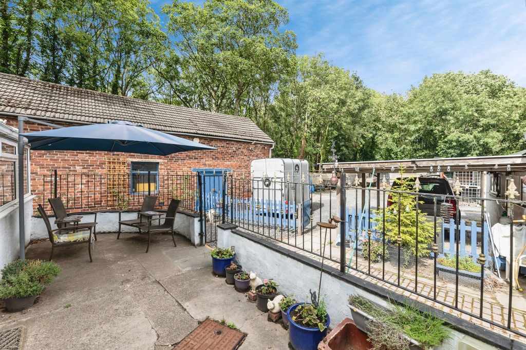 Property photo 3 of 26