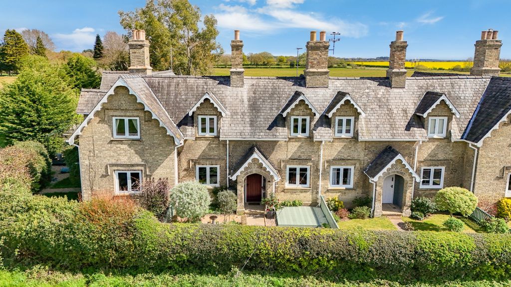 Property photo 1 of 40 5101151