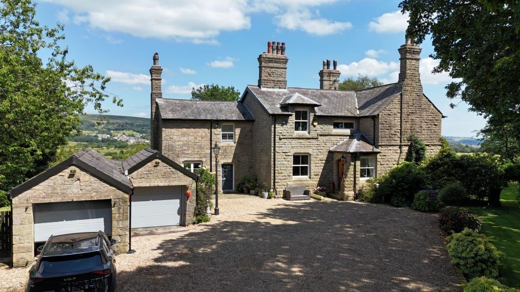 Property photo 1 of 77 D1