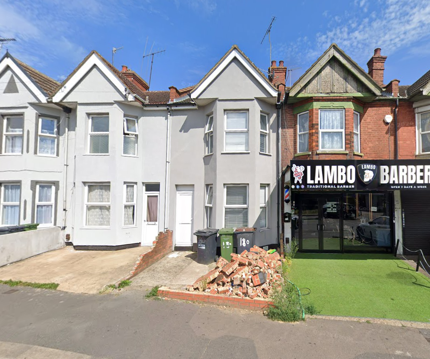 Property photo 1 of 6 Na