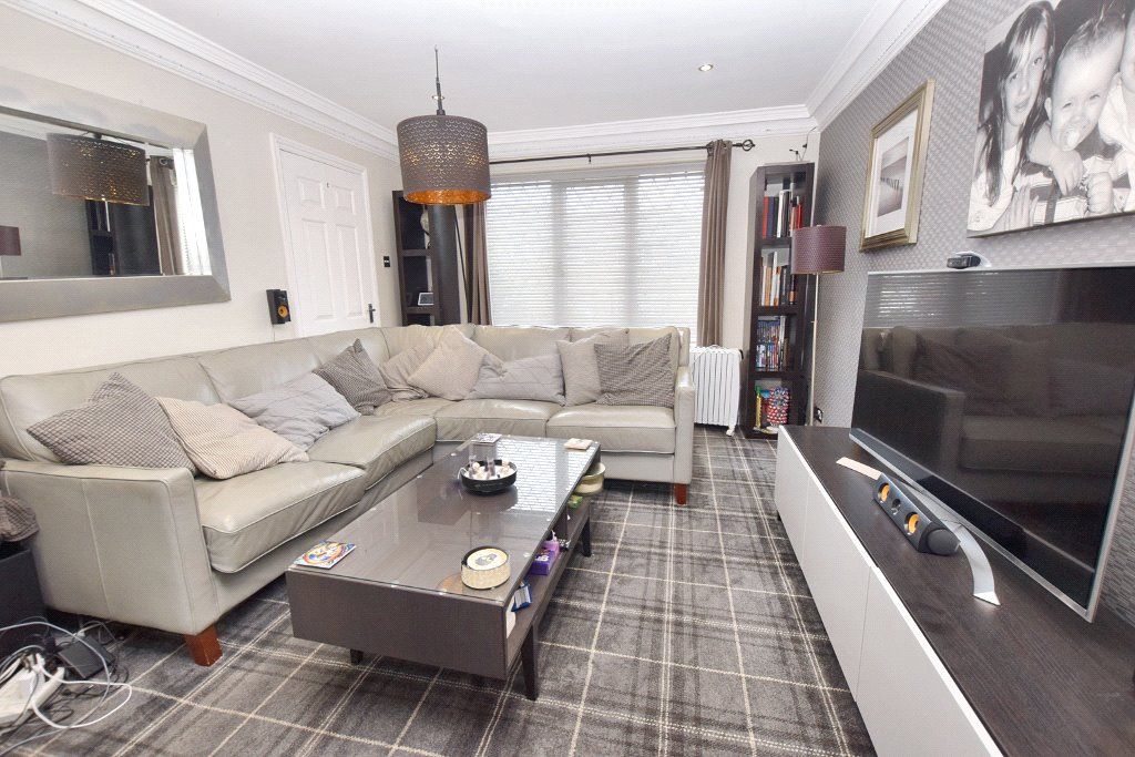 Property photo 2 of 17 Lounge Area