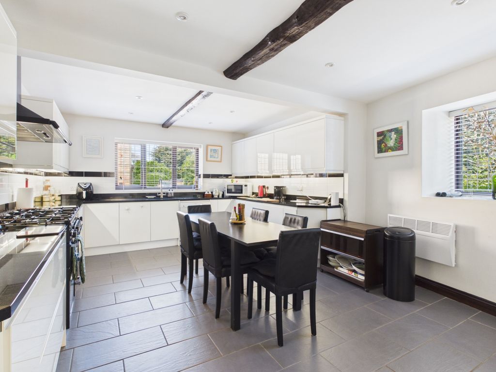 Property photo 3 of 22 Beech Lane