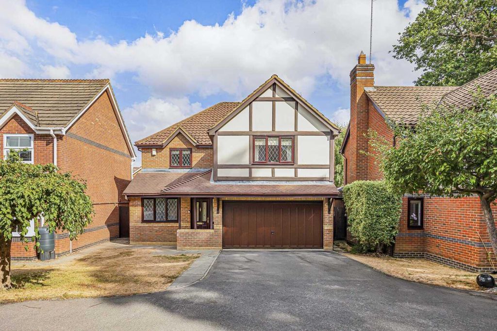 Property photo 1 of 33