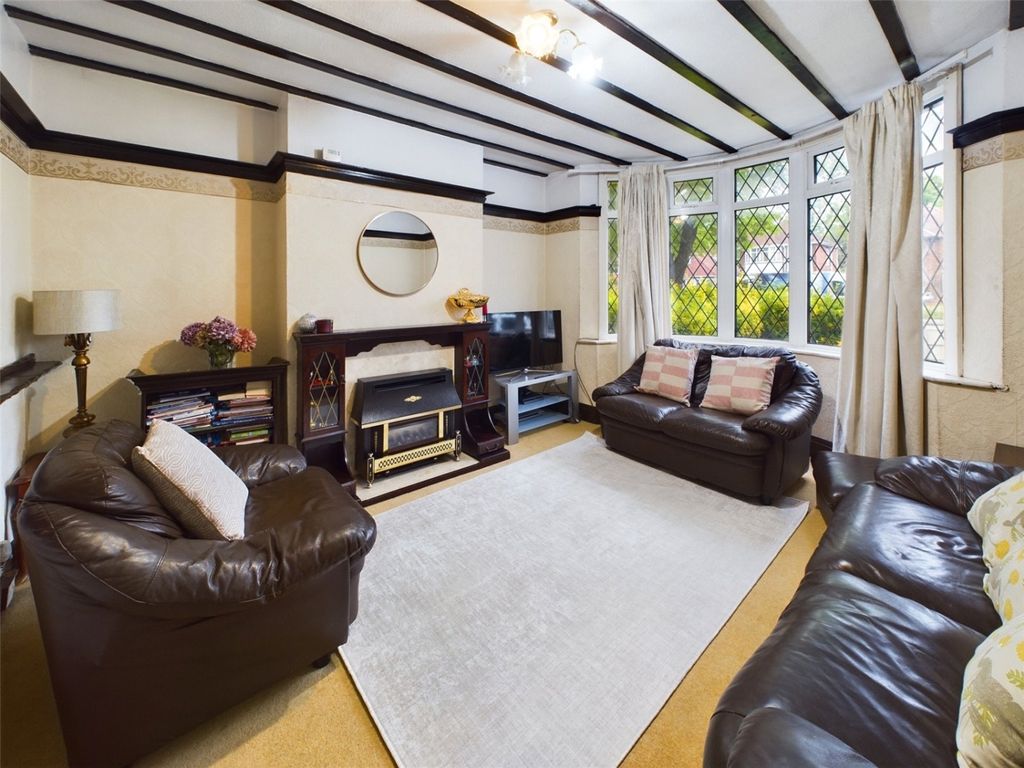 Property photo 2 of 17 Qwl230296 3