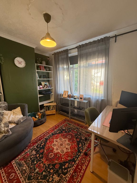 Property photo 3 of 12
