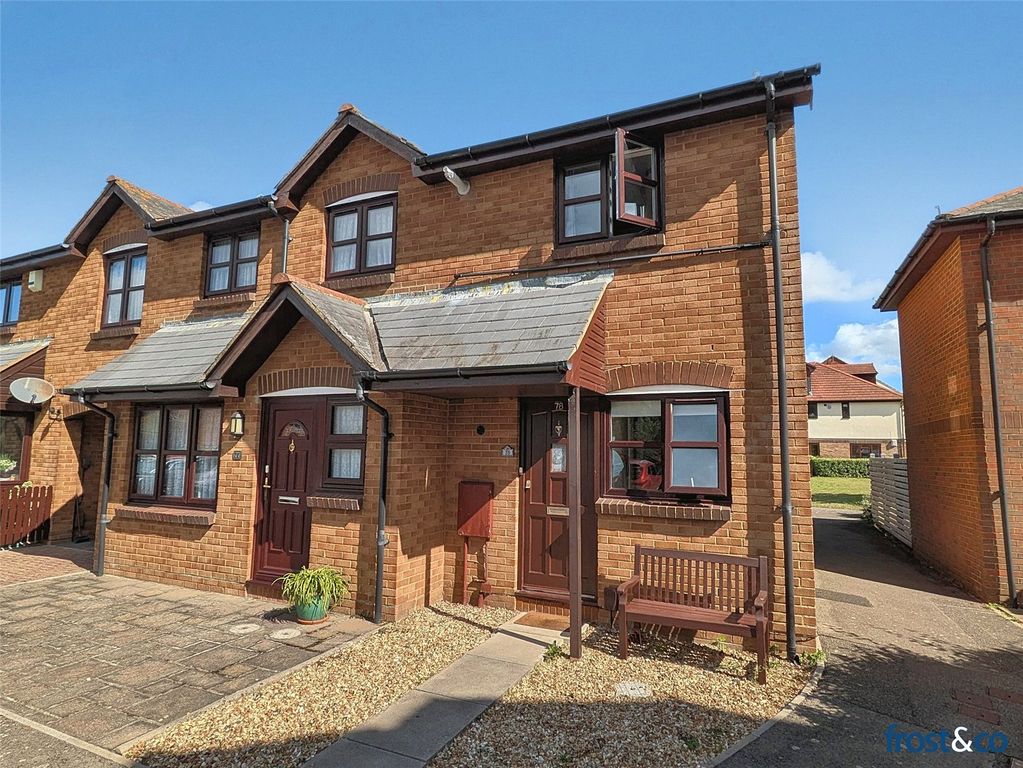 Property photo 1 of 10 Labrador Drive