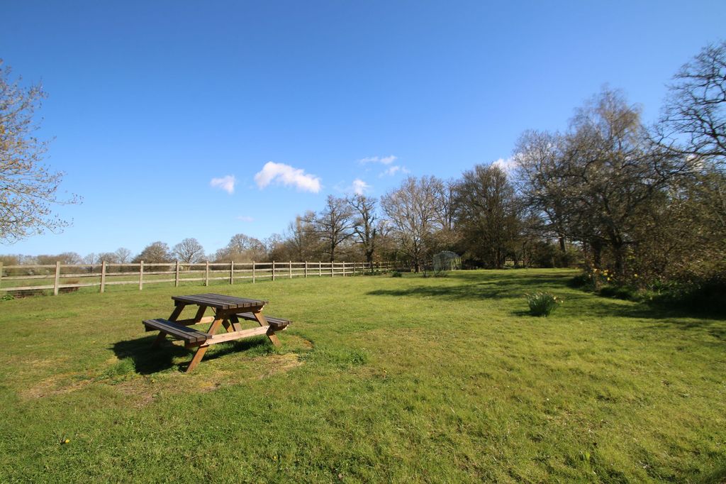 Property photo 3 of 22