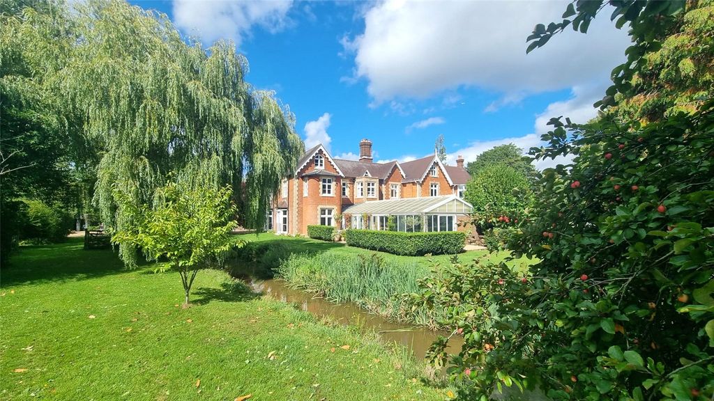 Property photo 1 of 47 Picture No. 05