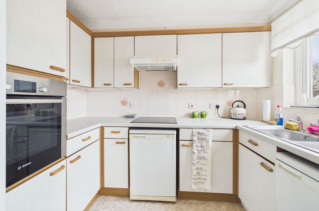 Property photo 3 of 14 Cam03259G0-Pr0249-Still001