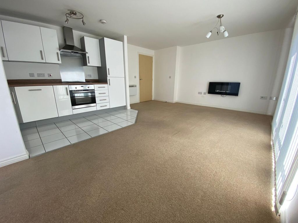 Property photo 3 of 11 Image