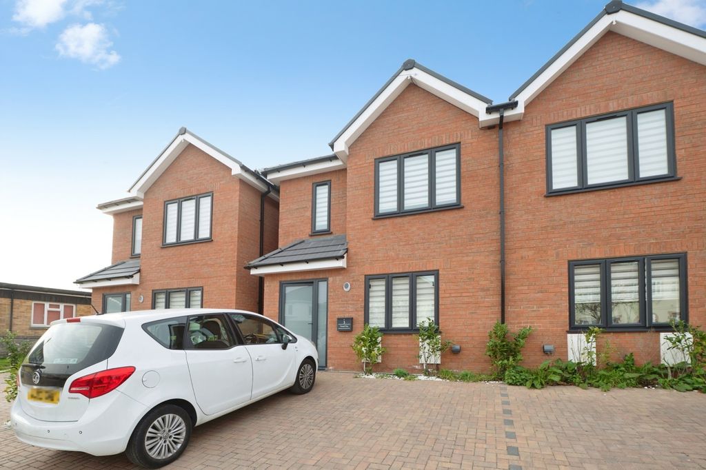 Property photo 1 of 15 Pbox-Img.Jpg