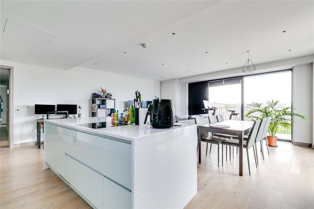 Property photo 1 of 13 Kitchen