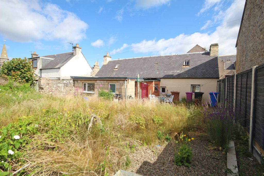 Property photo 3 of 3