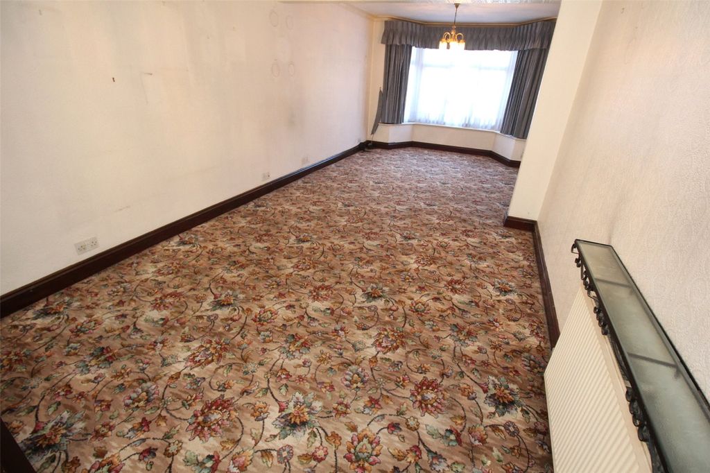 Property photo 2 of 12 Picture No. 09