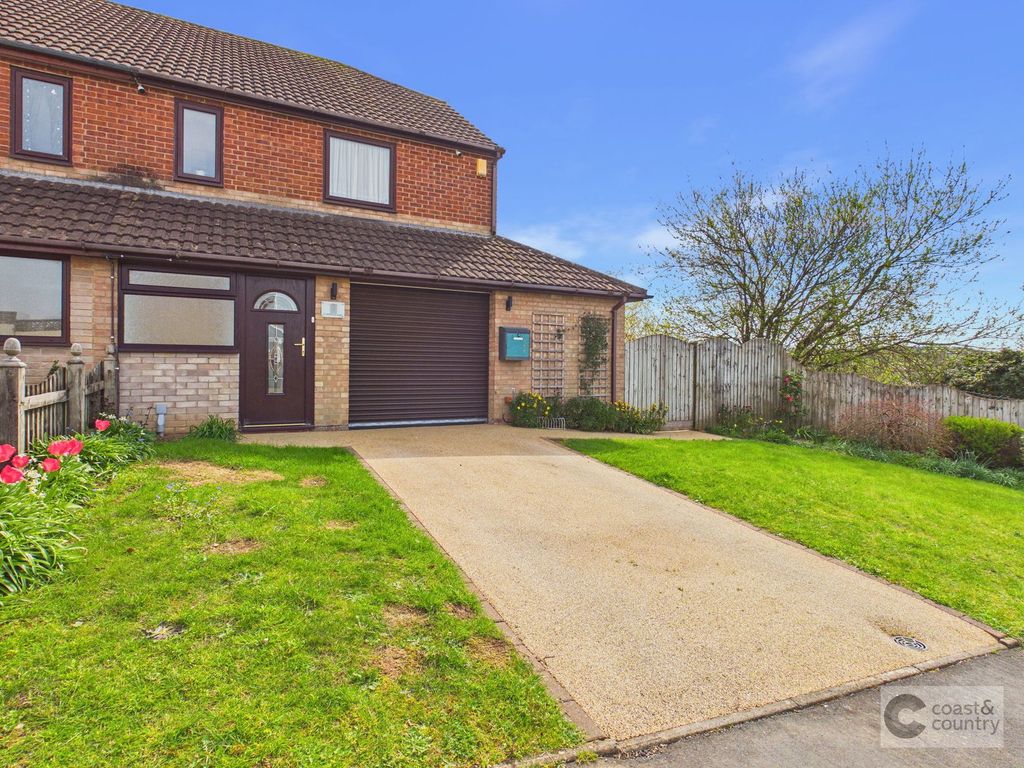 Property photo 2 of 25