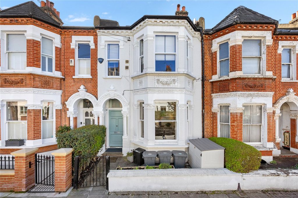 Property photo 2 of 16 External