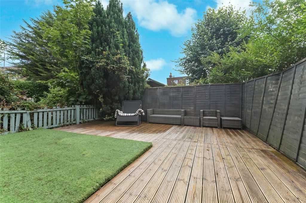Property photo 2 of 22 Picture No. 20