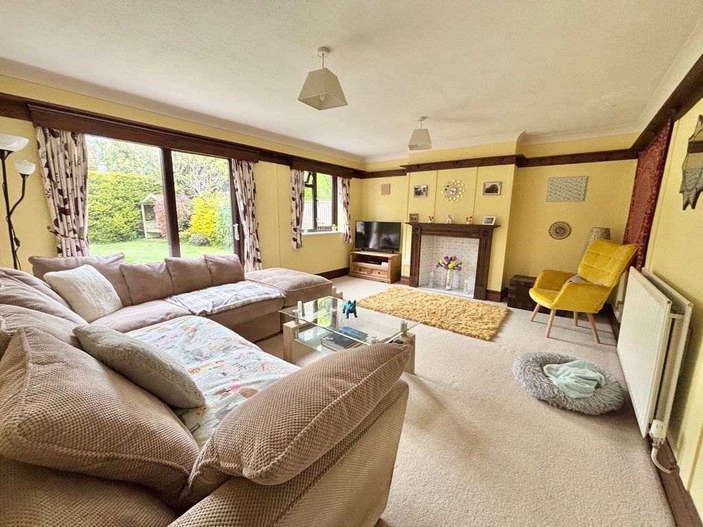 Property photo 3 of 22