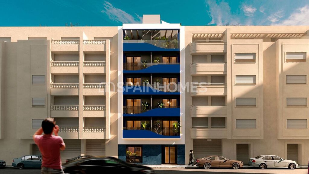 Property photo 2 of 32